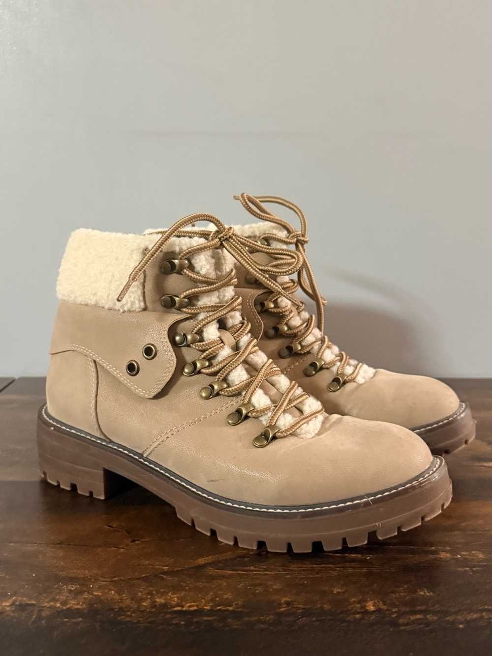 Women's Taupe Sherpa-Collar Lace-Up Ankle Booties